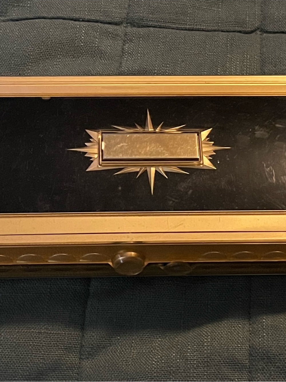 👛 25- Vintage Black and Gold Decorative Jewelry Box